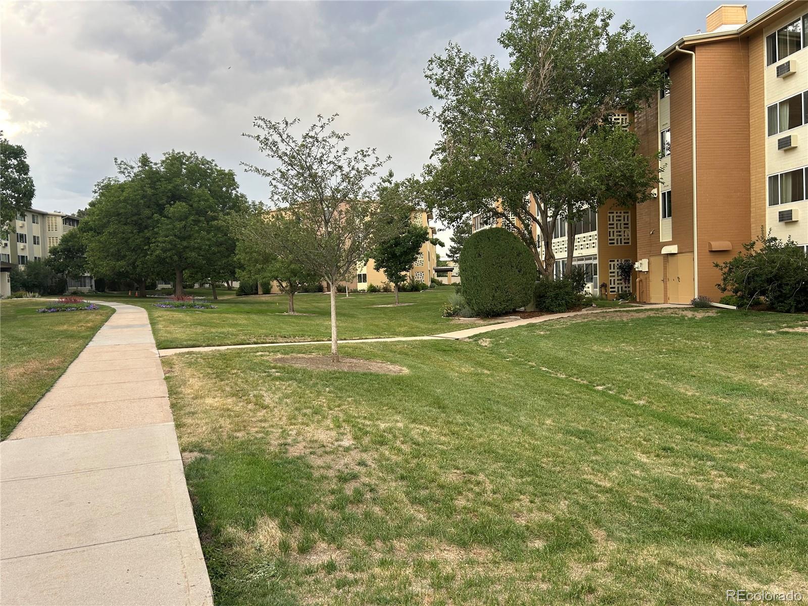 MLS Image #13 for 665 s alton way,denver, Colorado