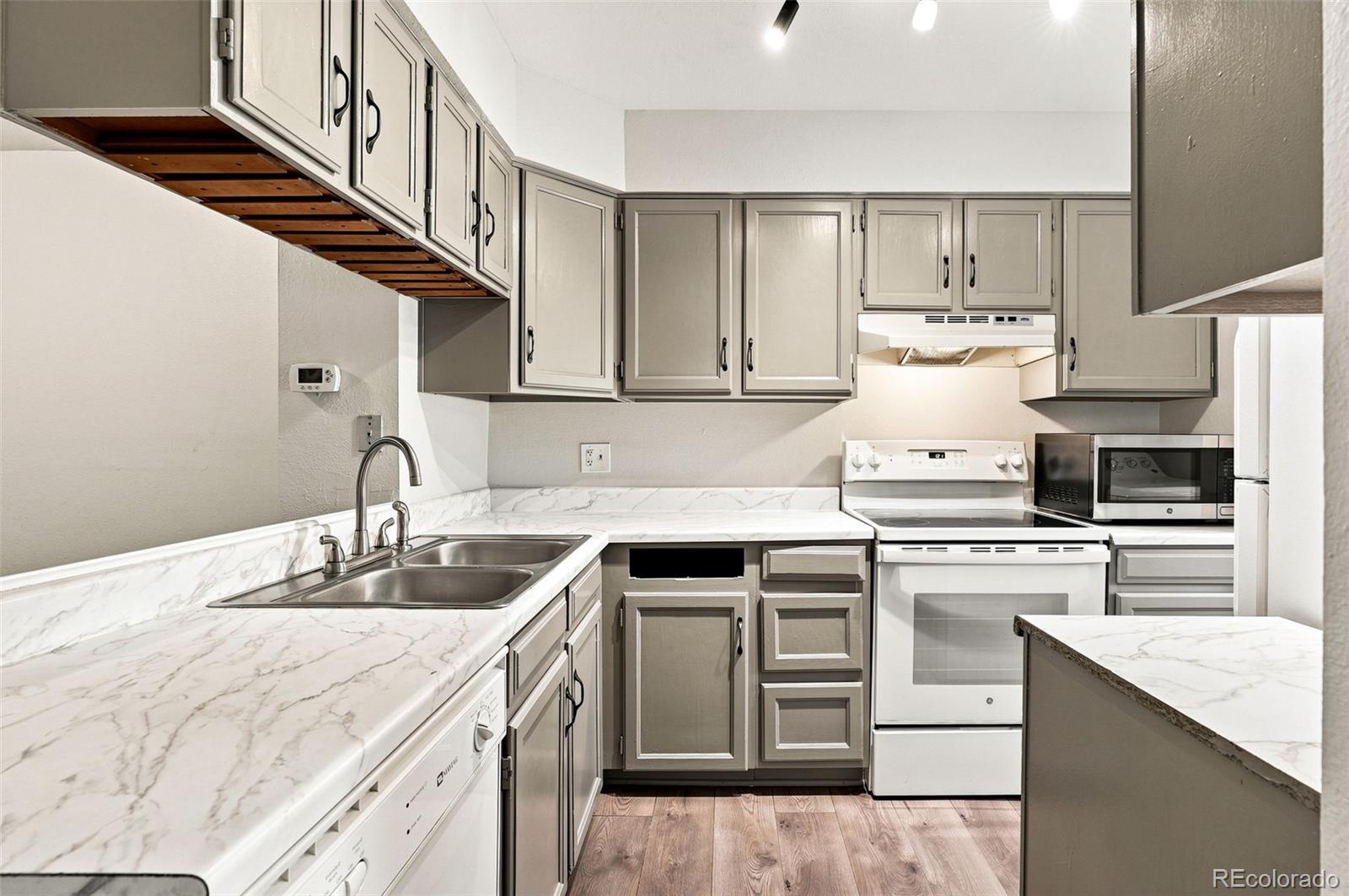 MLS Image #4 for 1334 s idalia street,aurora, Colorado