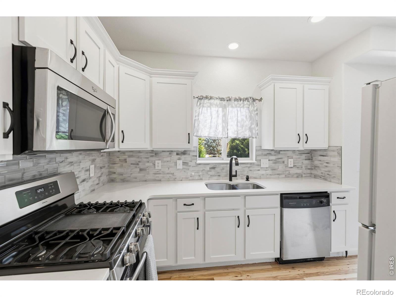MLS Image #6 for 1709  green river drive,windsor, Colorado