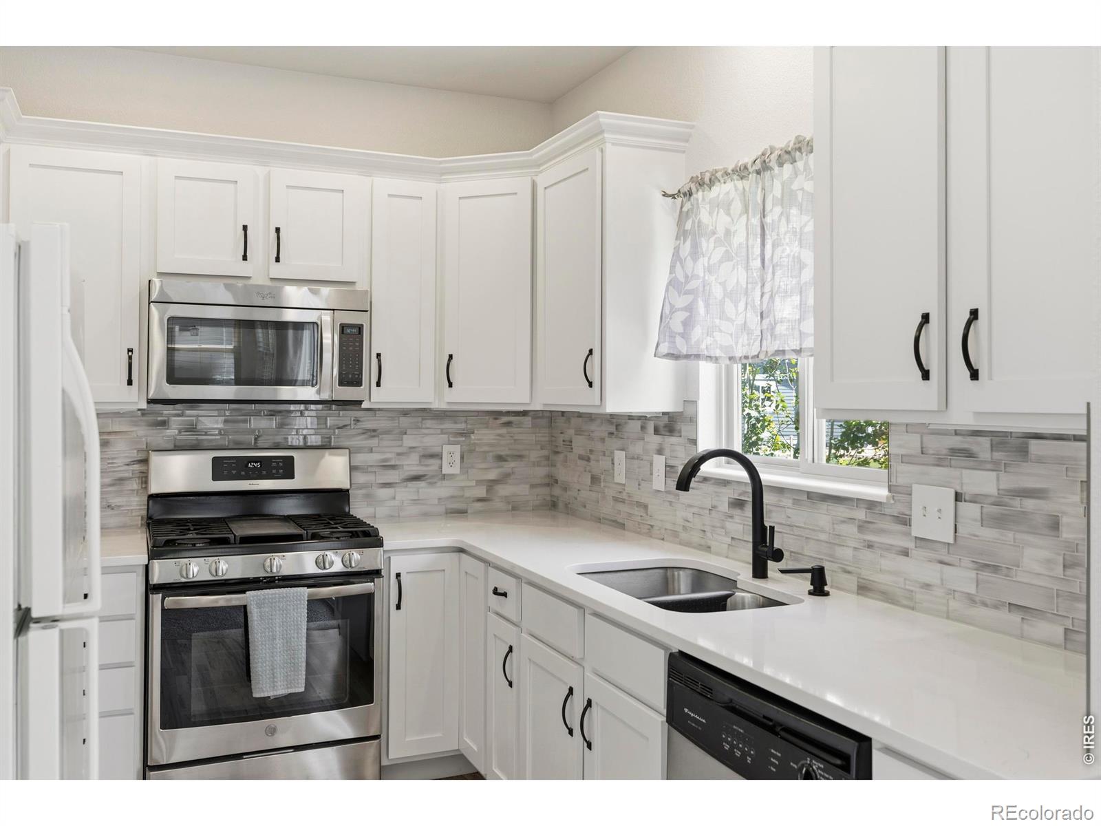 MLS Image #8 for 1709  green river drive,windsor, Colorado