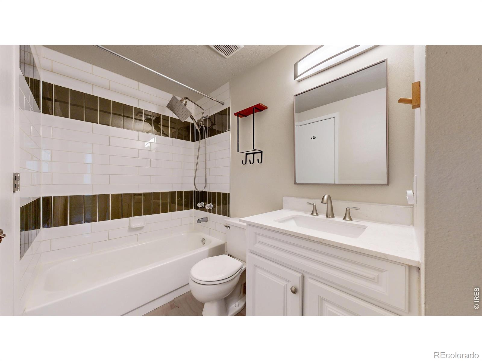 MLS Image #12 for 1624  enfield street,fort collins, Colorado