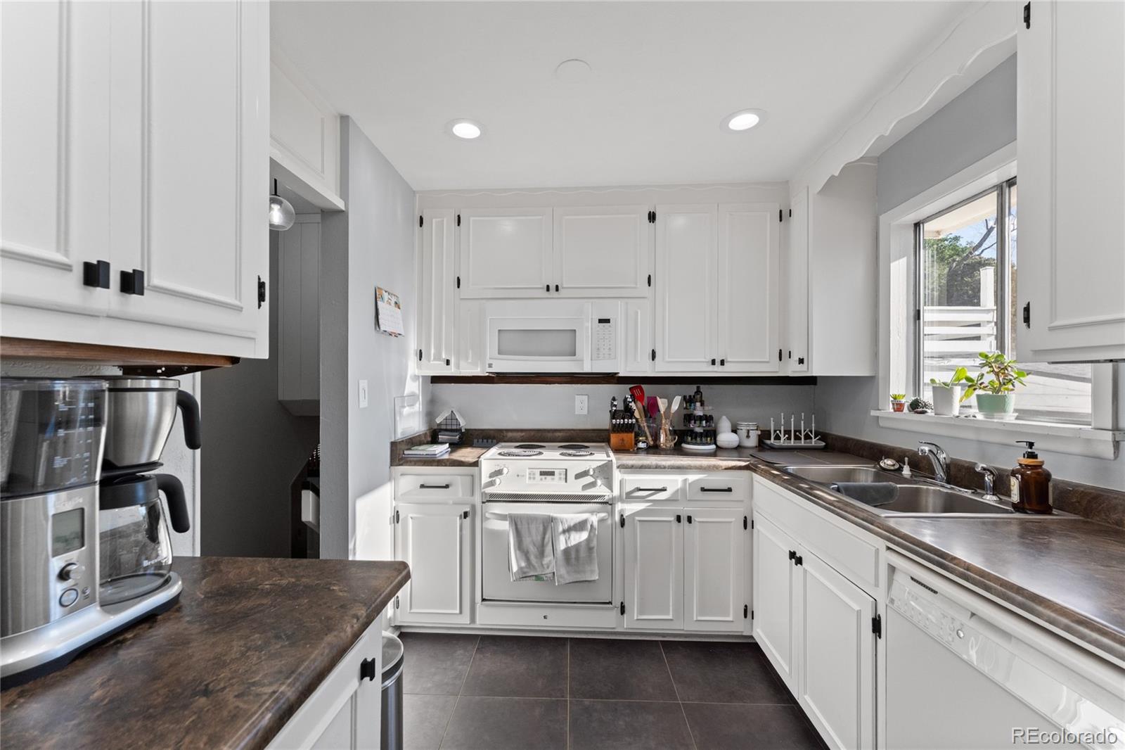 MLS Image #12 for 2932  pennsylvania avenue,colorado springs, Colorado