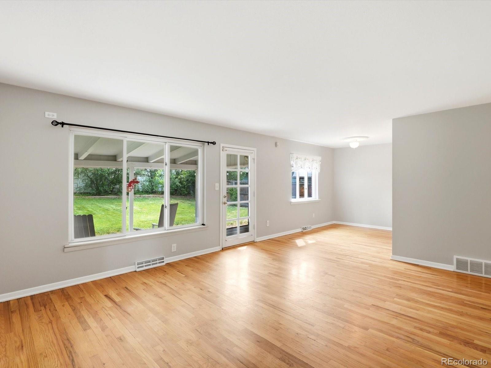 MLS Image #11 for 778 w briarwood avenue,littleton, Colorado