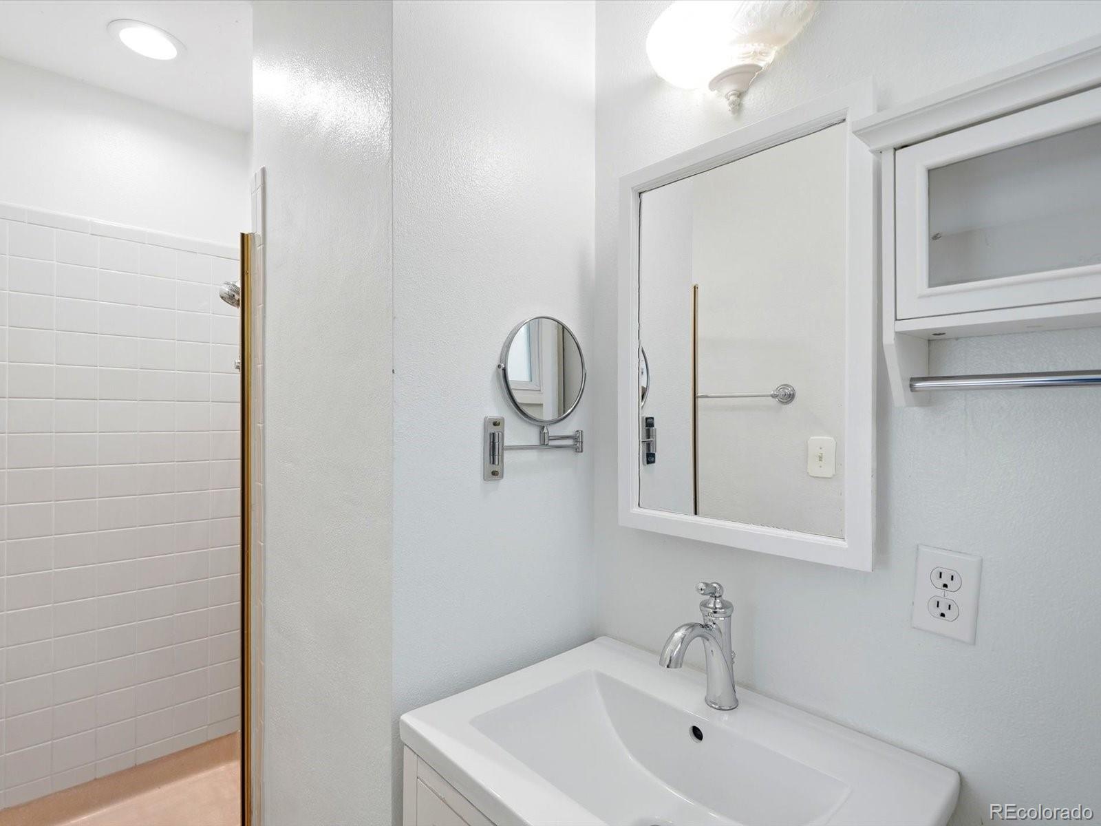 MLS Image #33 for 778 w briarwood avenue,littleton, Colorado