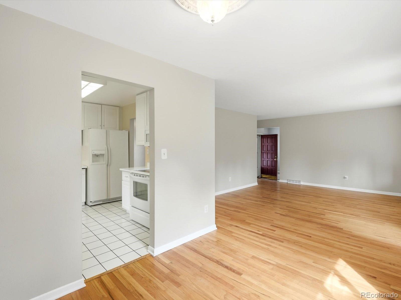 MLS Image #8 for 778 w briarwood avenue,littleton, Colorado