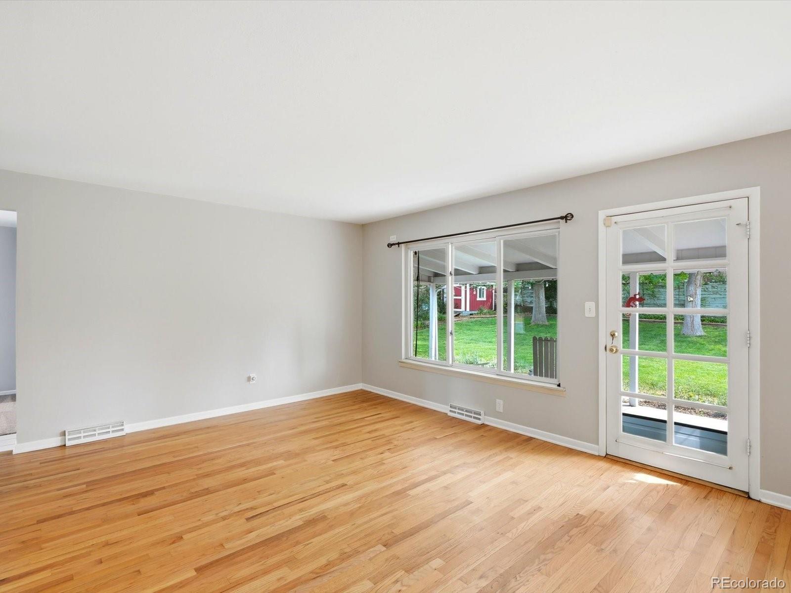 MLS Image #9 for 778 w briarwood avenue,littleton, Colorado