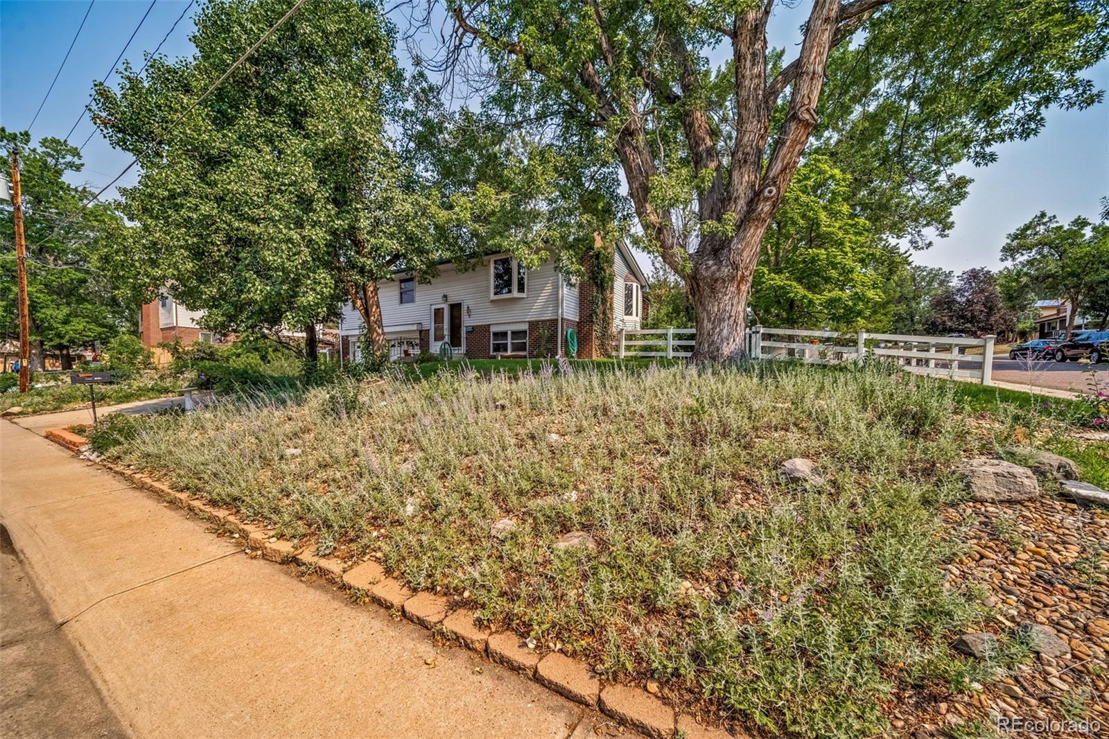 MLS Image #3 for 12265 w 66th avenue,arvada, Colorado