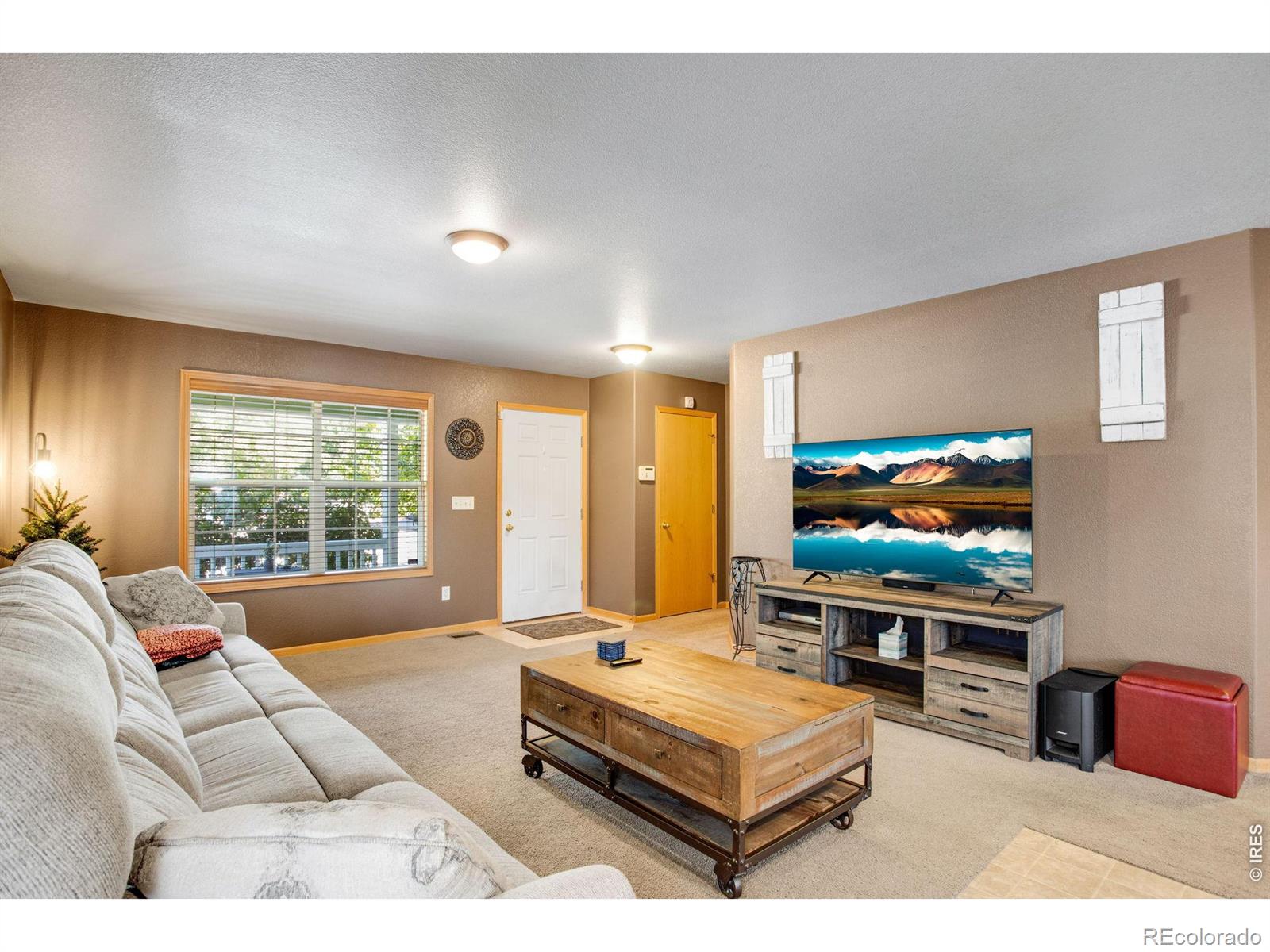 MLS Image #6 for 399  lark bunting avenue,loveland, Colorado