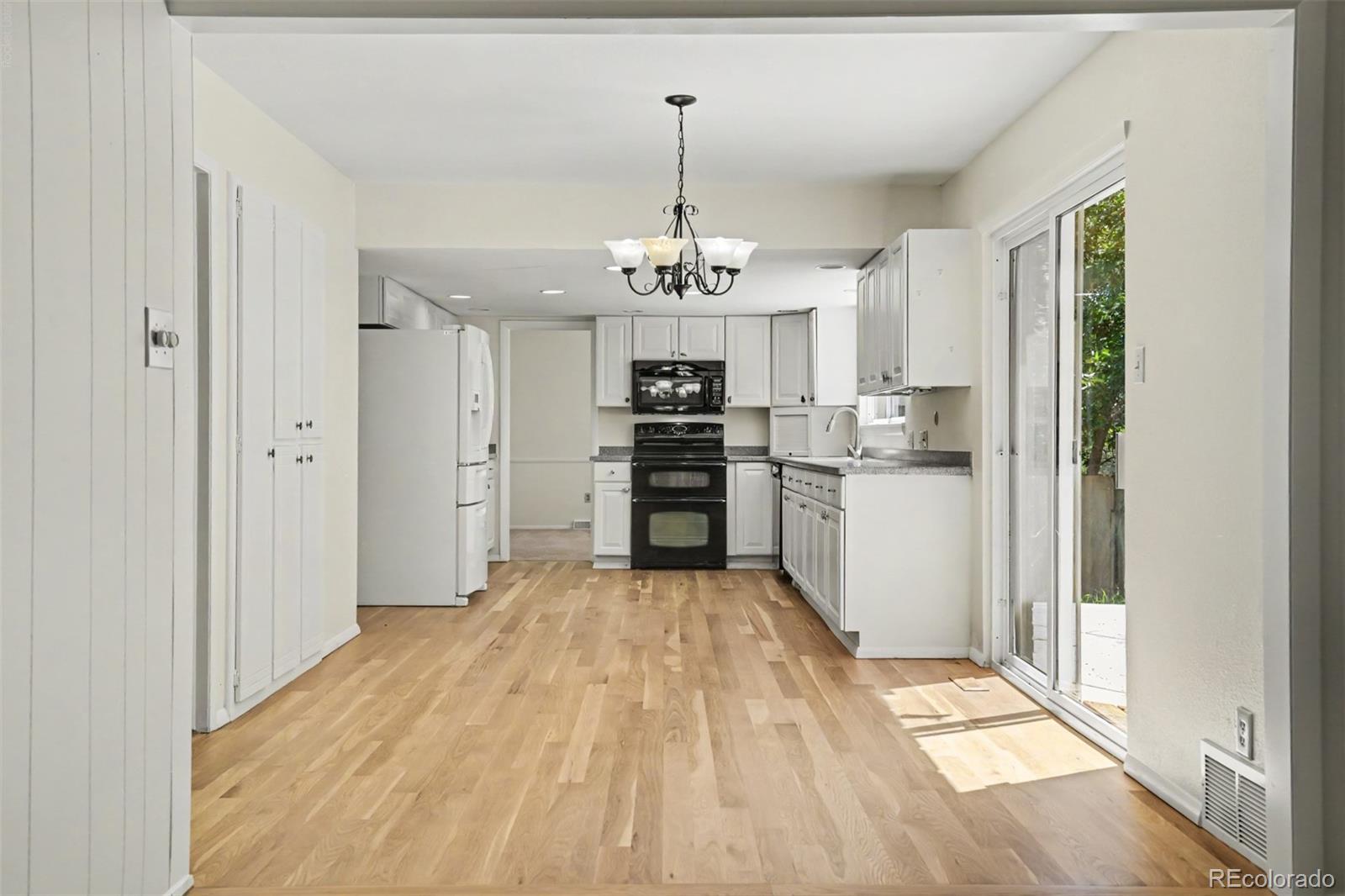 MLS Image #18 for 5496 w hinsdale place,littleton, Colorado