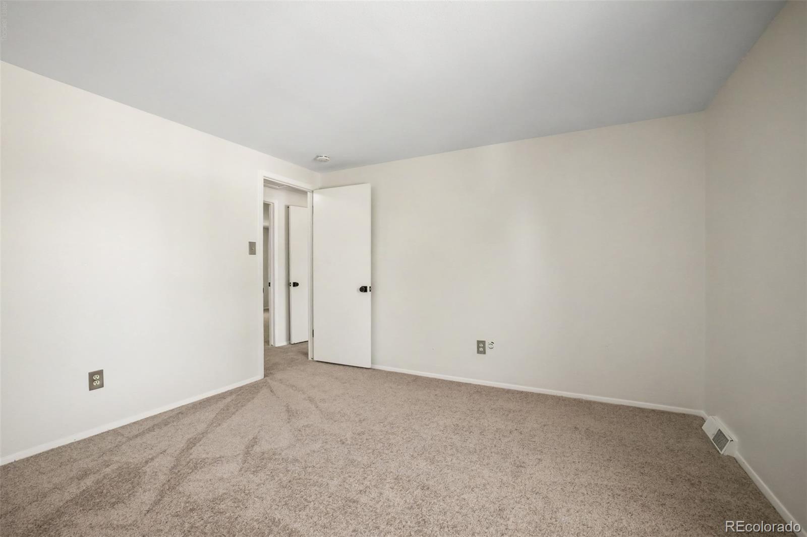 MLS Image #28 for 5496 w hinsdale place,littleton, Colorado