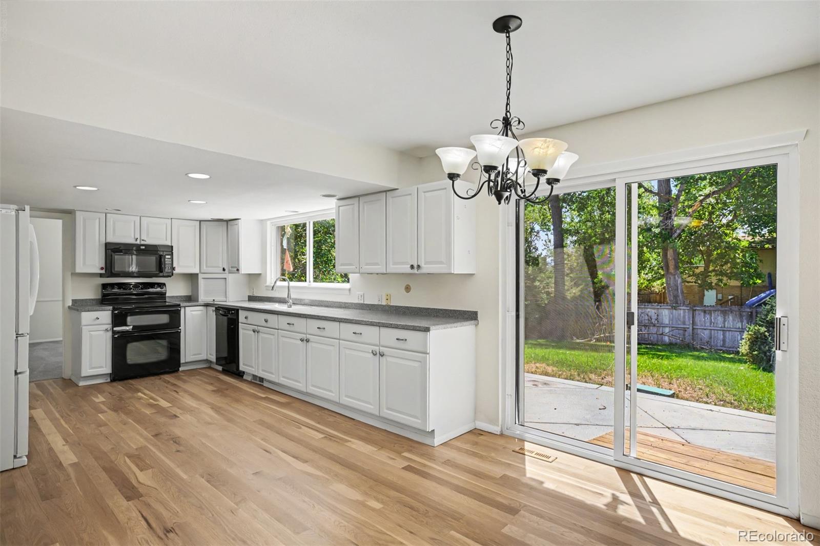 MLS Image #7 for 5496 w hinsdale place,littleton, Colorado