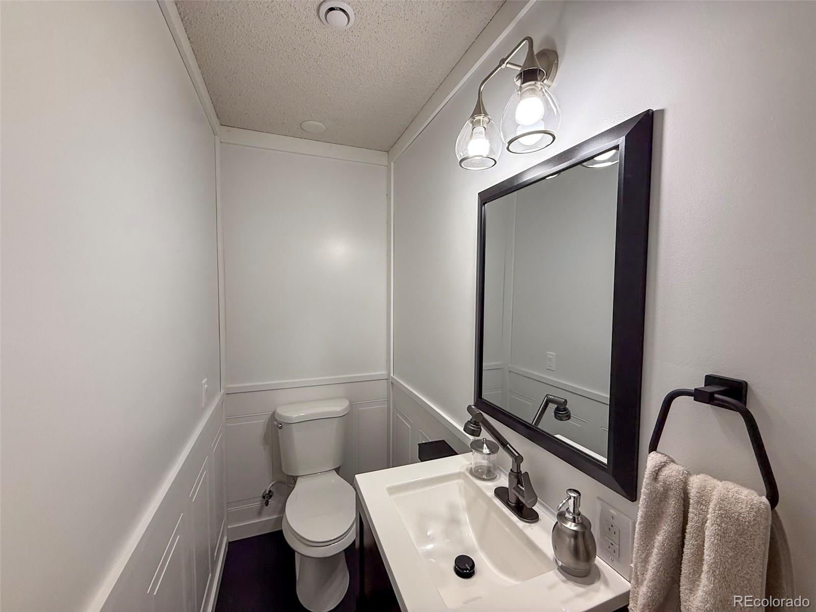 MLS Image #12 for 870  15th street,burlington, Colorado
