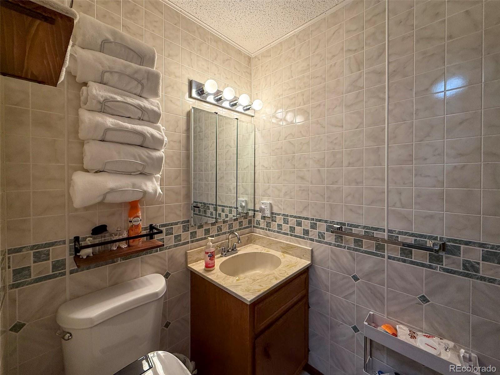 MLS Image #21 for 870  15th street,burlington, Colorado