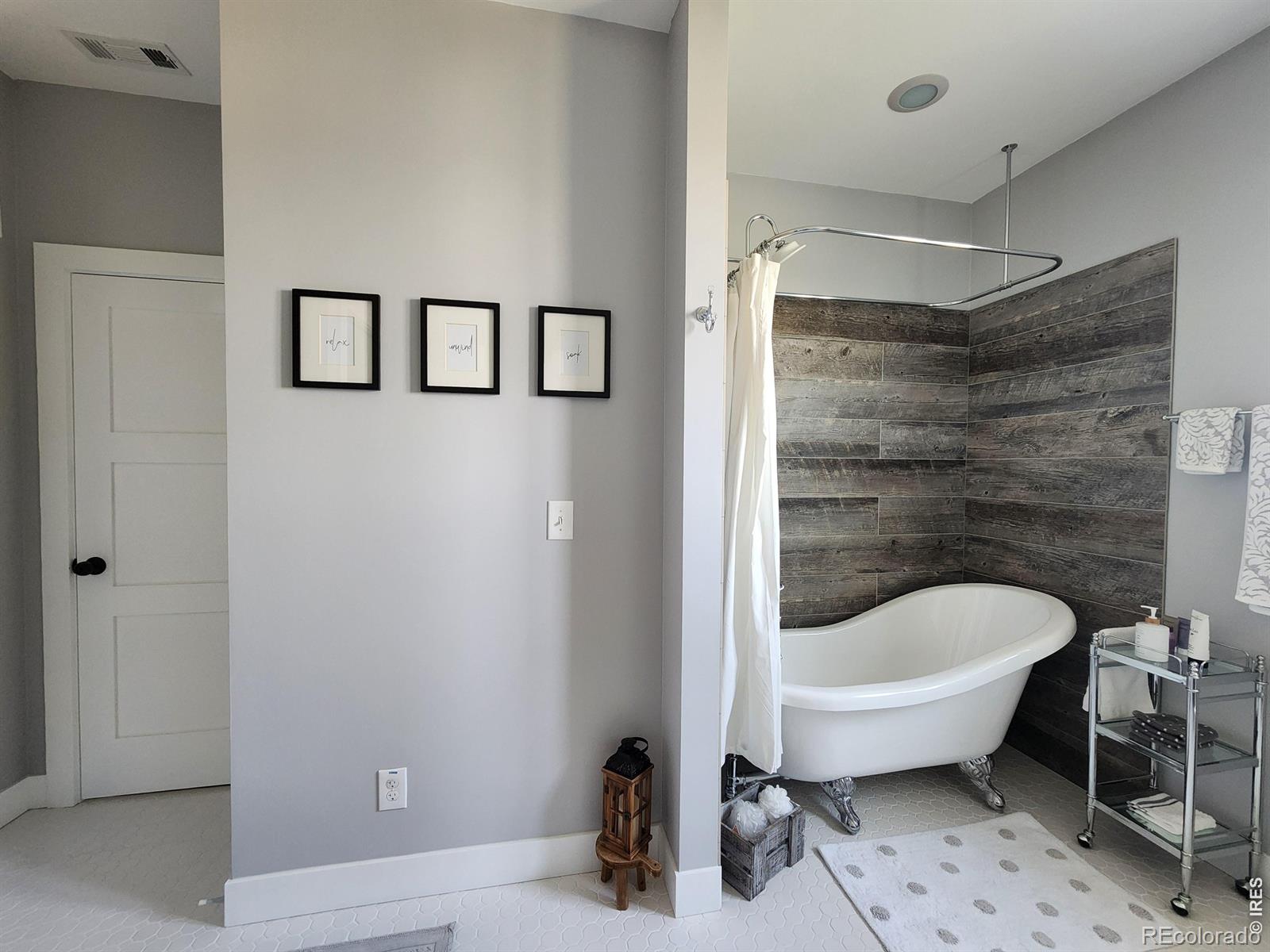 MLS Image #23 for 51489  county road 15 ,wellington, Colorado