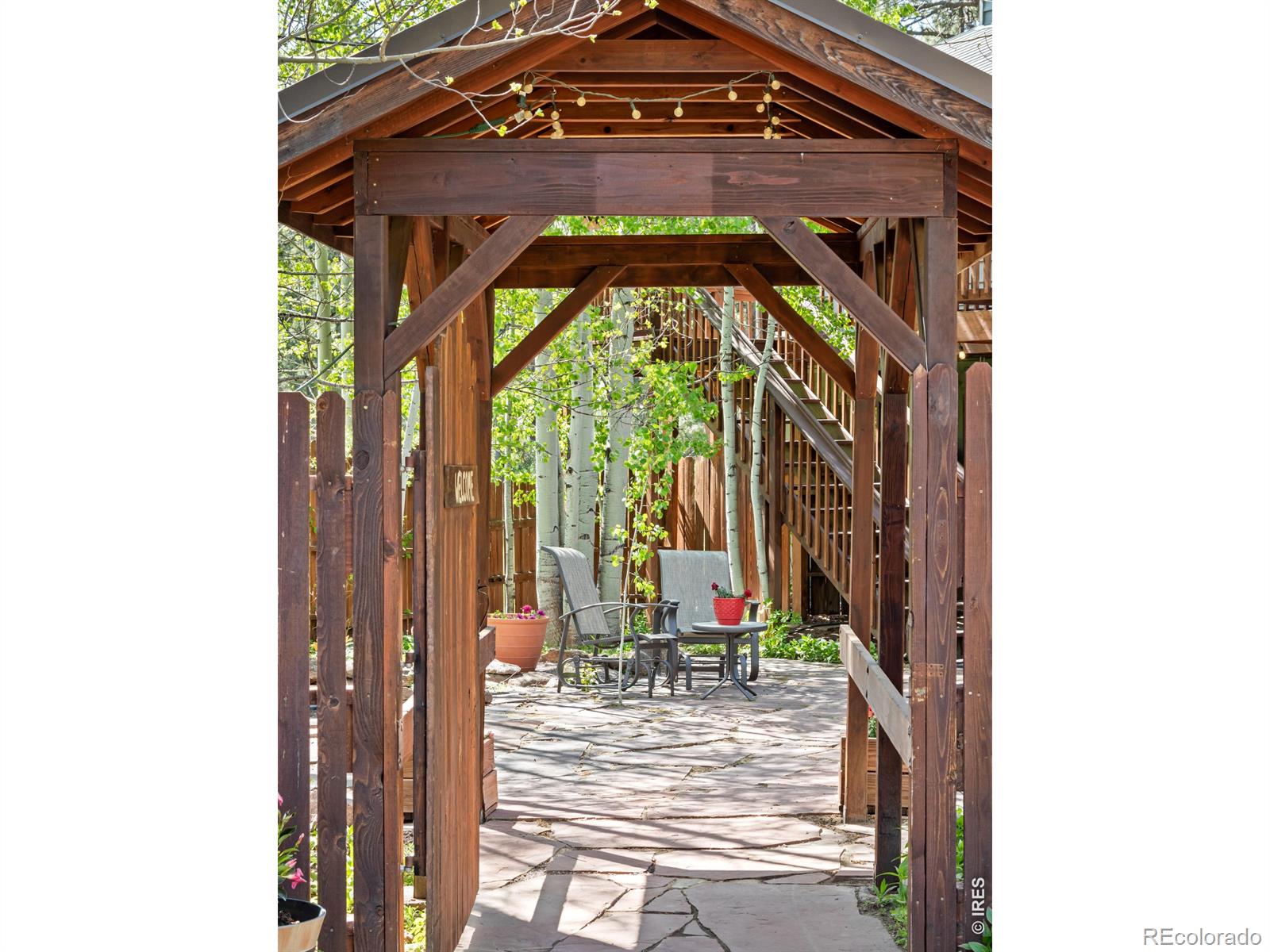MLS Image #1 for 417  dunraven glade road,glen haven, Colorado
