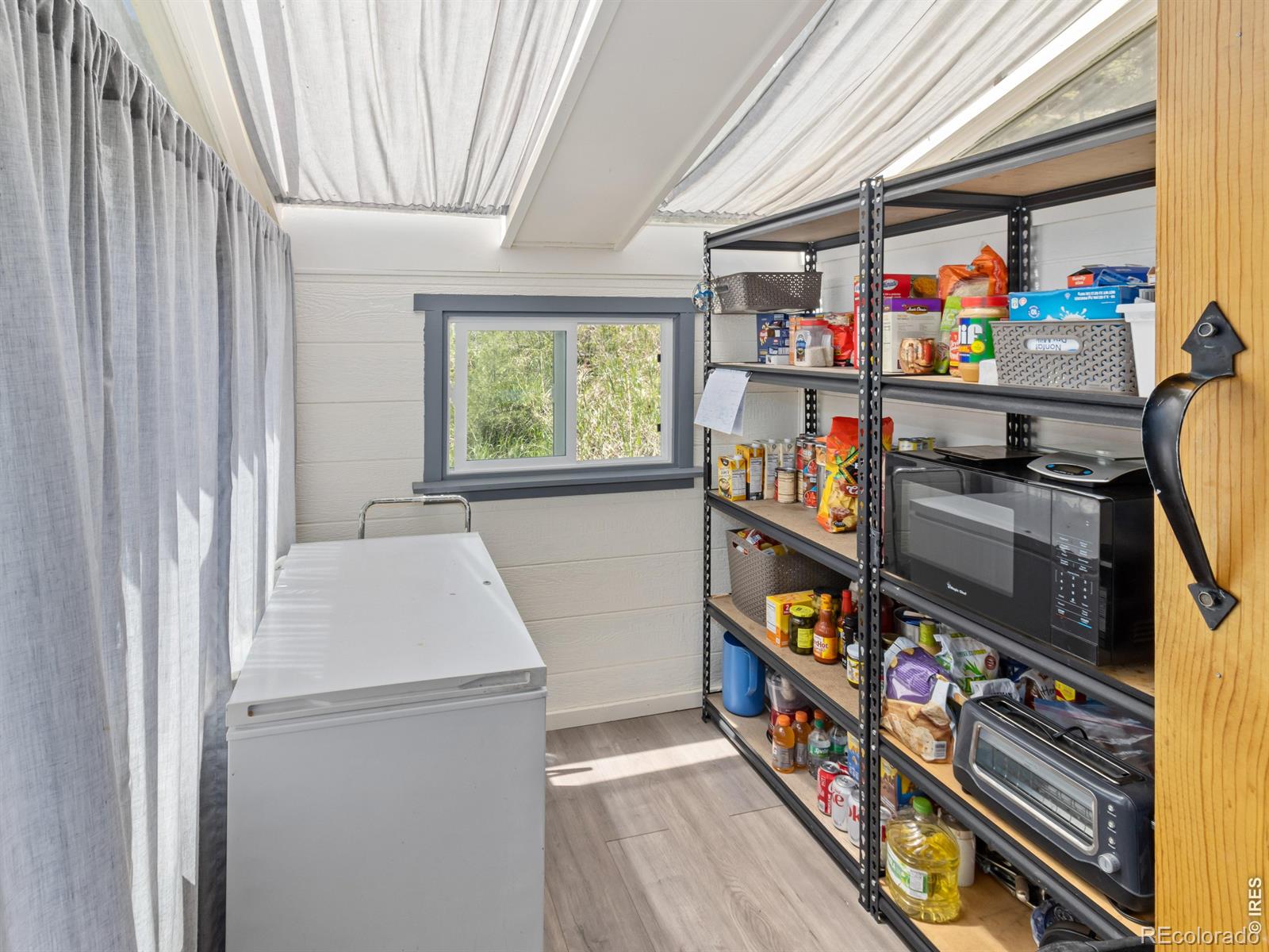MLS Image #3 for 417  dunraven glade road,glen haven, Colorado