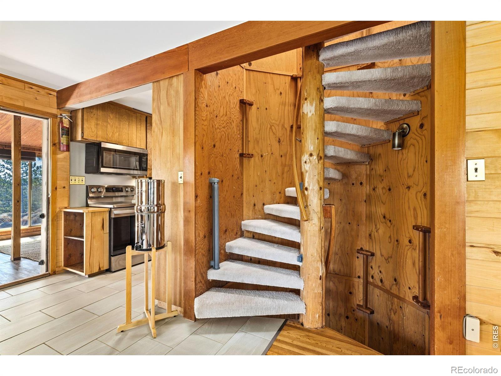 MLS Image #14 for 128  elk road,lyons, Colorado