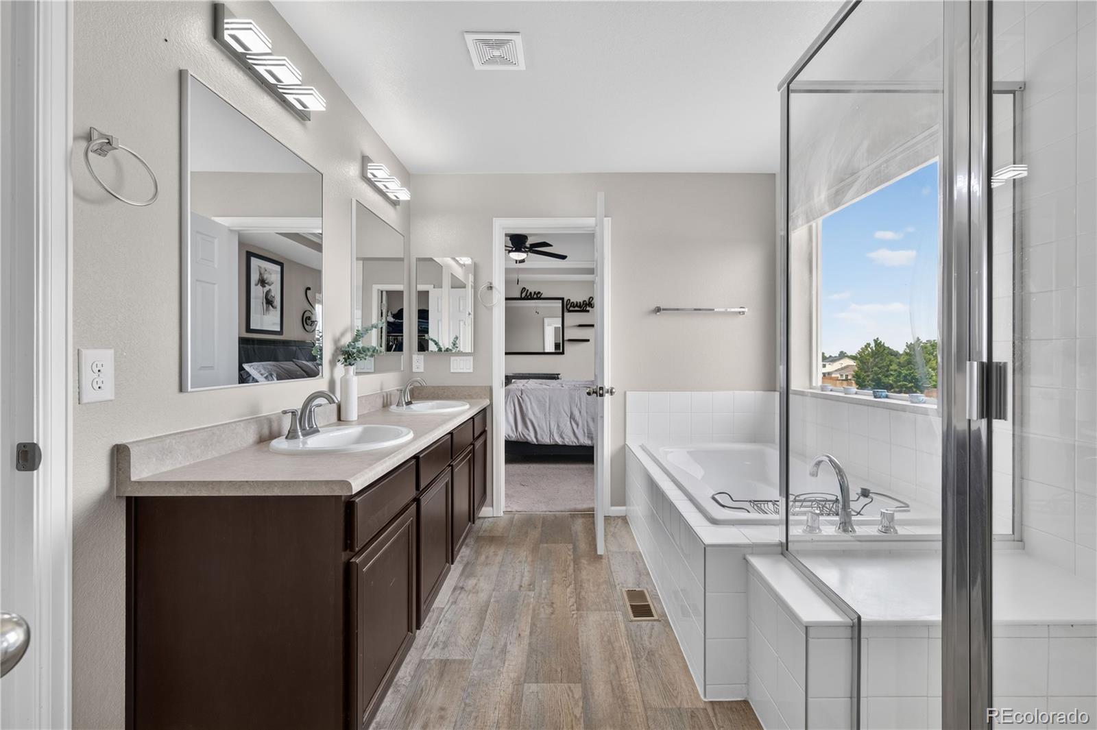 MLS Image #17 for 15803 e warner drive,denver, Colorado