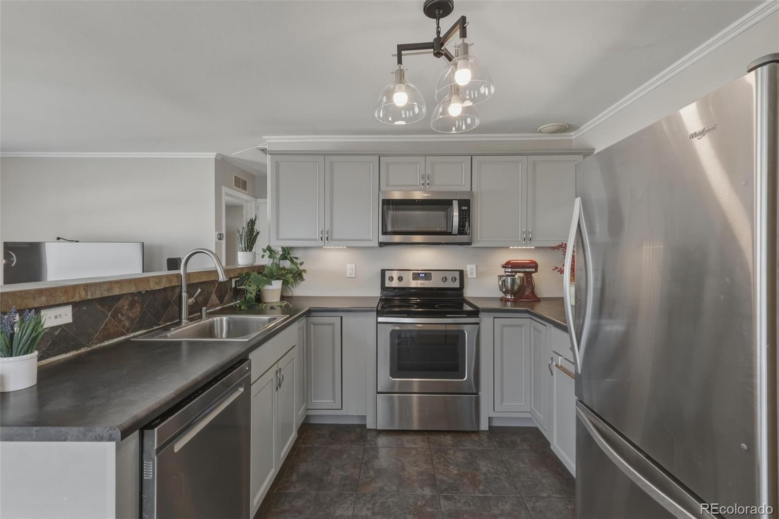 MLS Image #10 for 3119 n arcadia street,colorado springs, Colorado