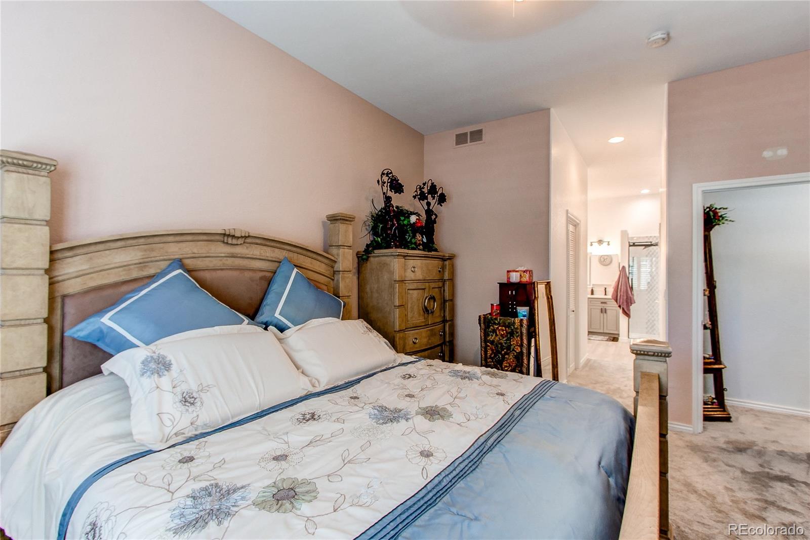 MLS Image #11 for 6084 w utah lane,denver, Colorado