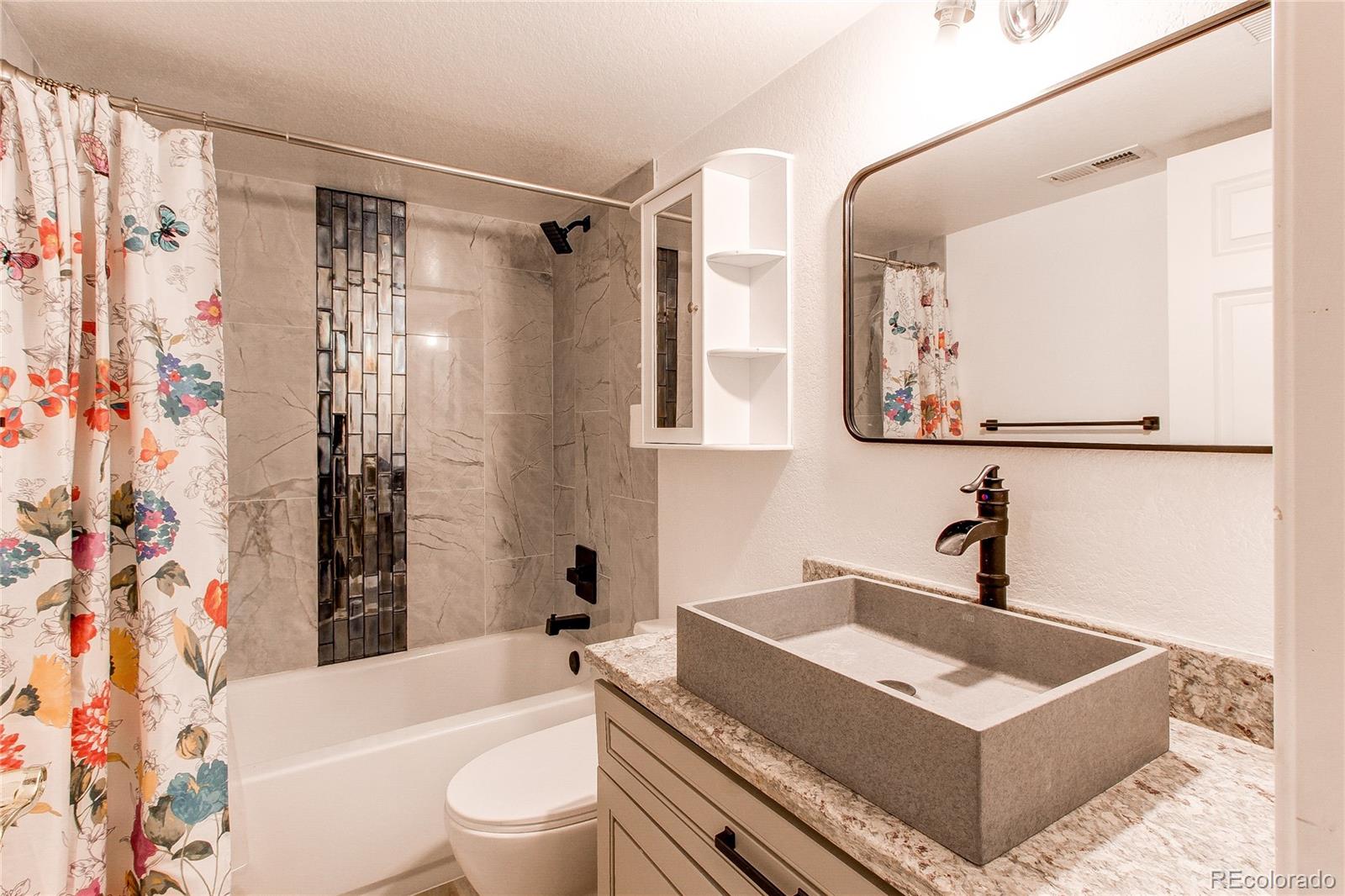 MLS Image #17 for 6084 w utah lane,denver, Colorado