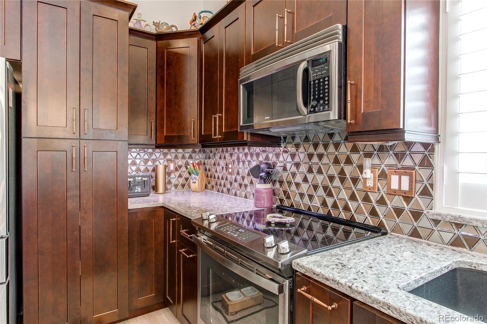 MLS Image #4 for 6084 w utah lane,denver, Colorado