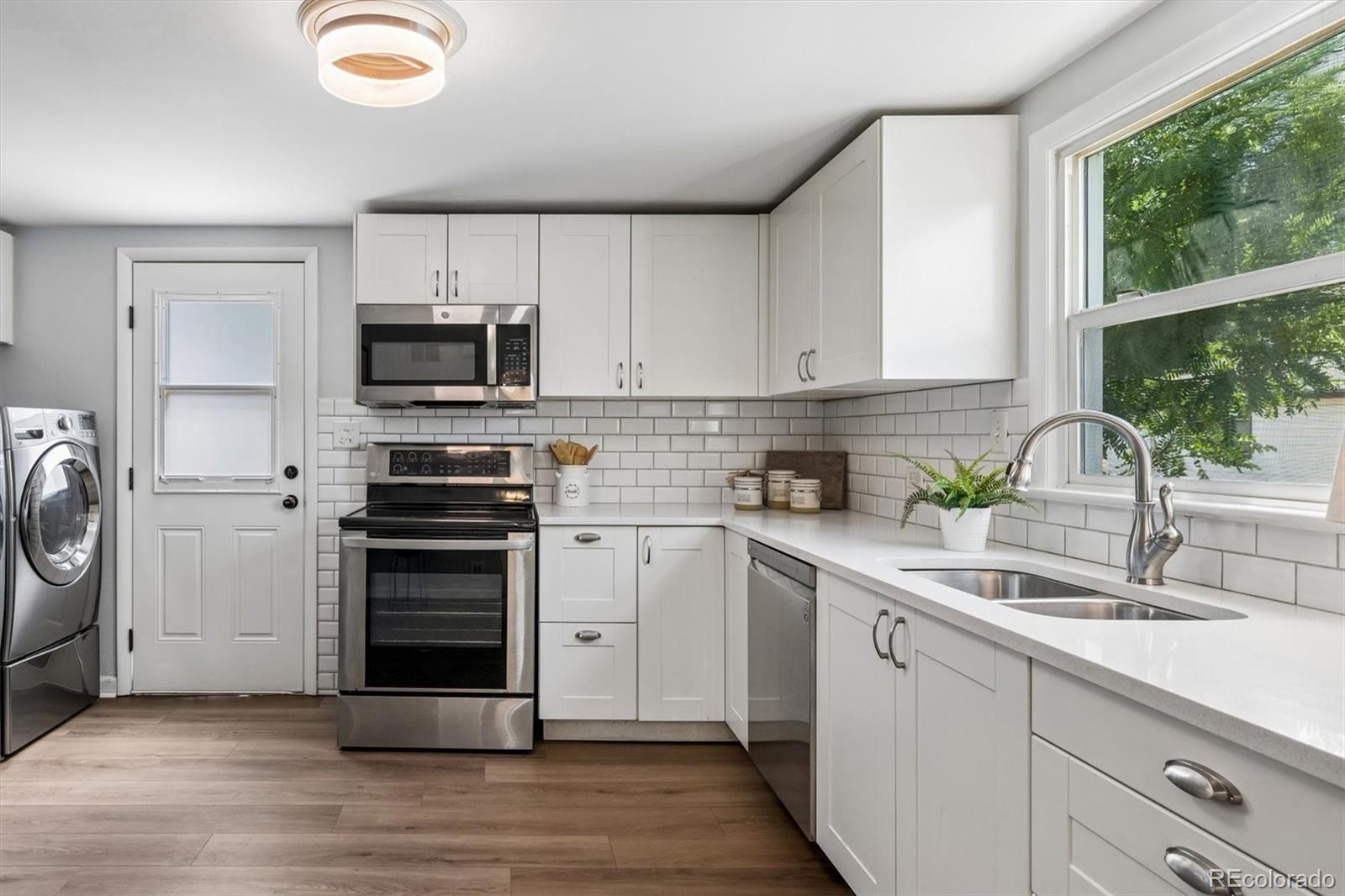 MLS Image #13 for 3000 s corona street,englewood, Colorado
