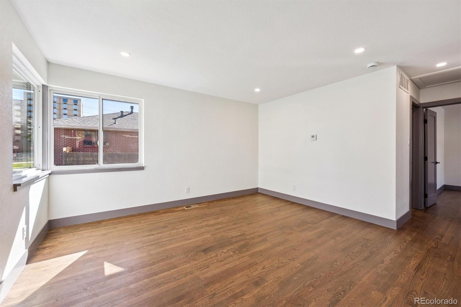 MLS Image #10 for 3323  poplar street,denver, Colorado
