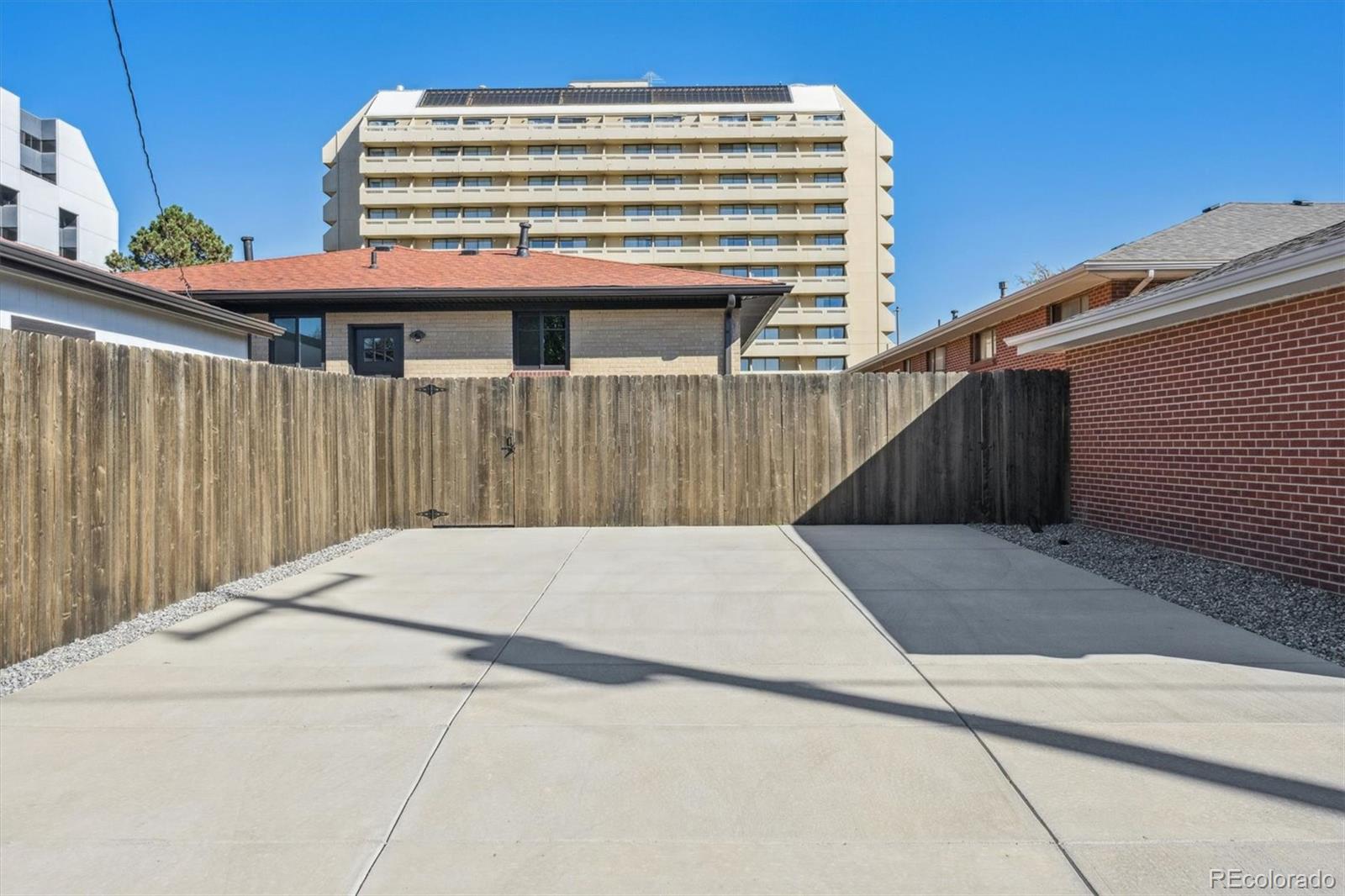 MLS Image #17 for 3323  poplar street,denver, Colorado