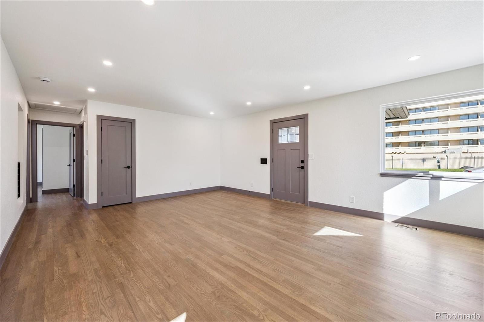 MLS Image #3 for 3323  poplar street,denver, Colorado