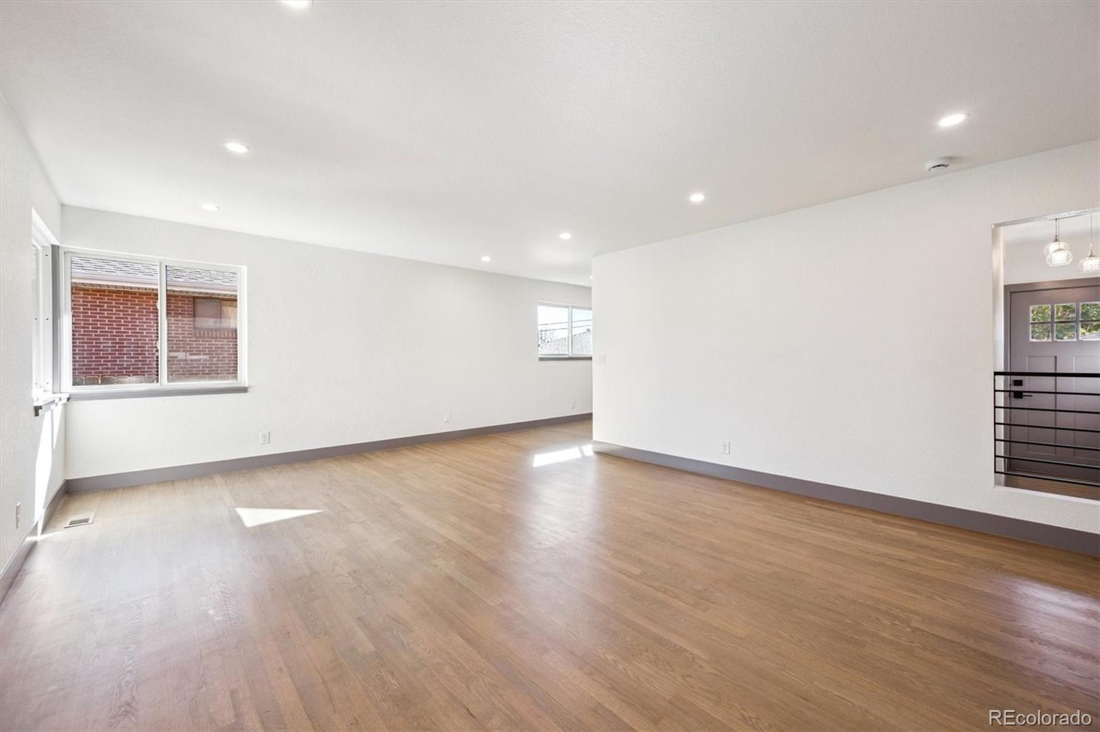 MLS Image #4 for 3323  poplar street,denver, Colorado