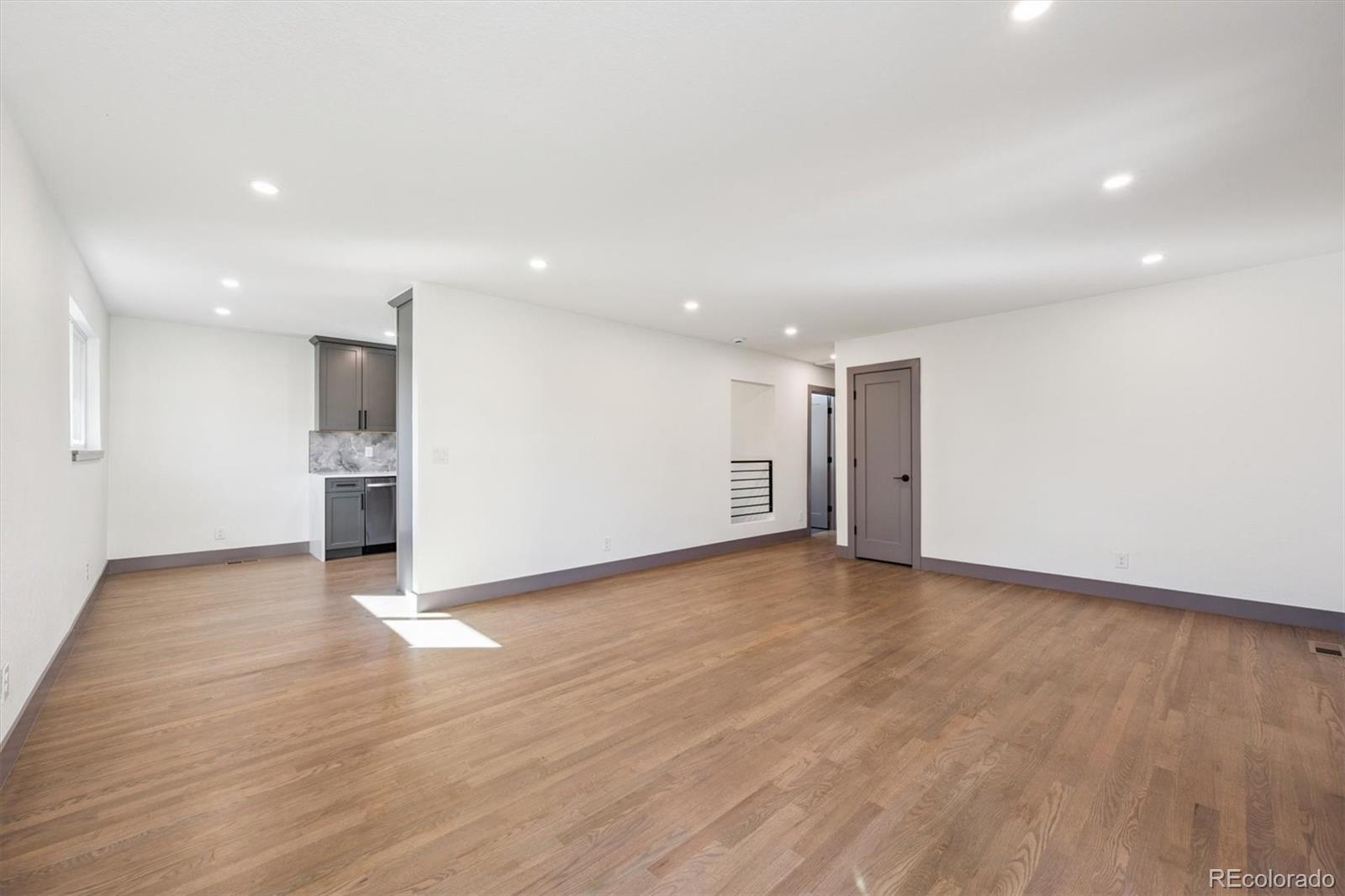 MLS Image #6 for 3323  poplar street,denver, Colorado
