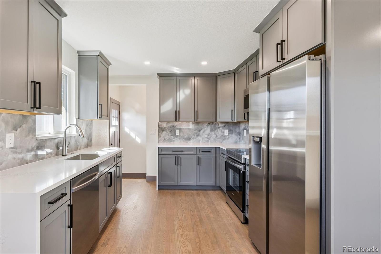 MLS Image #7 for 3323  poplar street,denver, Colorado