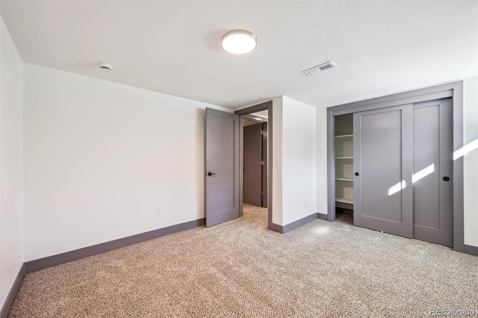 MLS Image #11 for 3325  poplar street,denver, Colorado