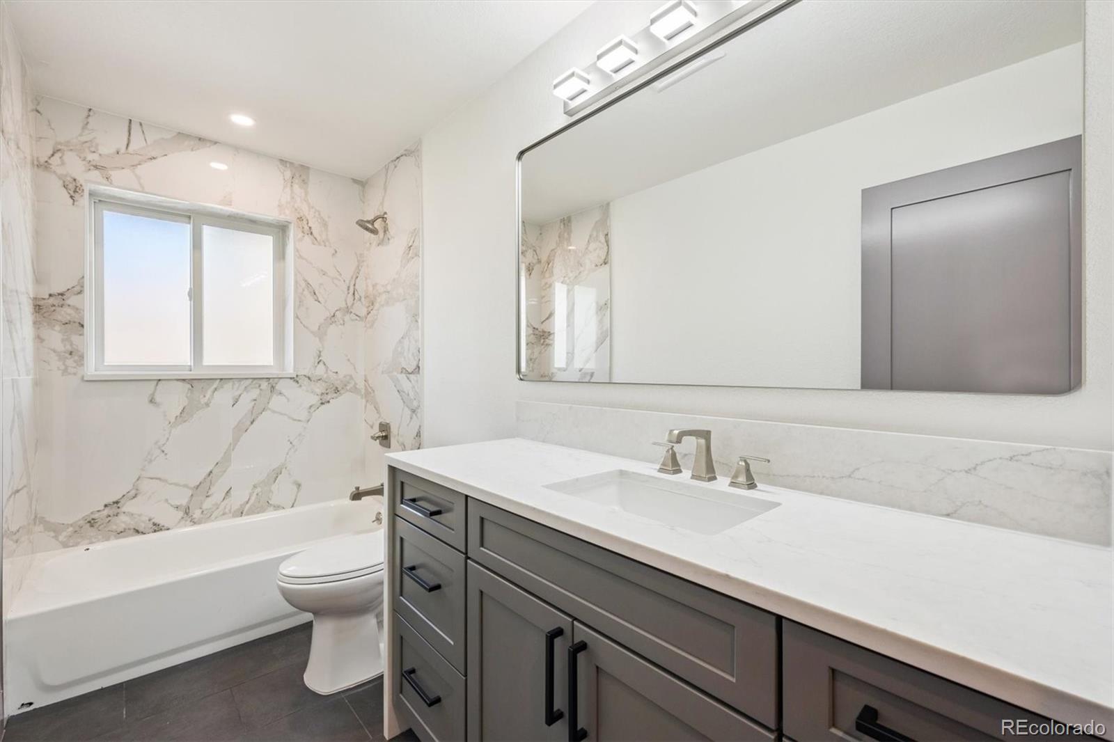 MLS Image #13 for 3325  poplar street,denver, Colorado