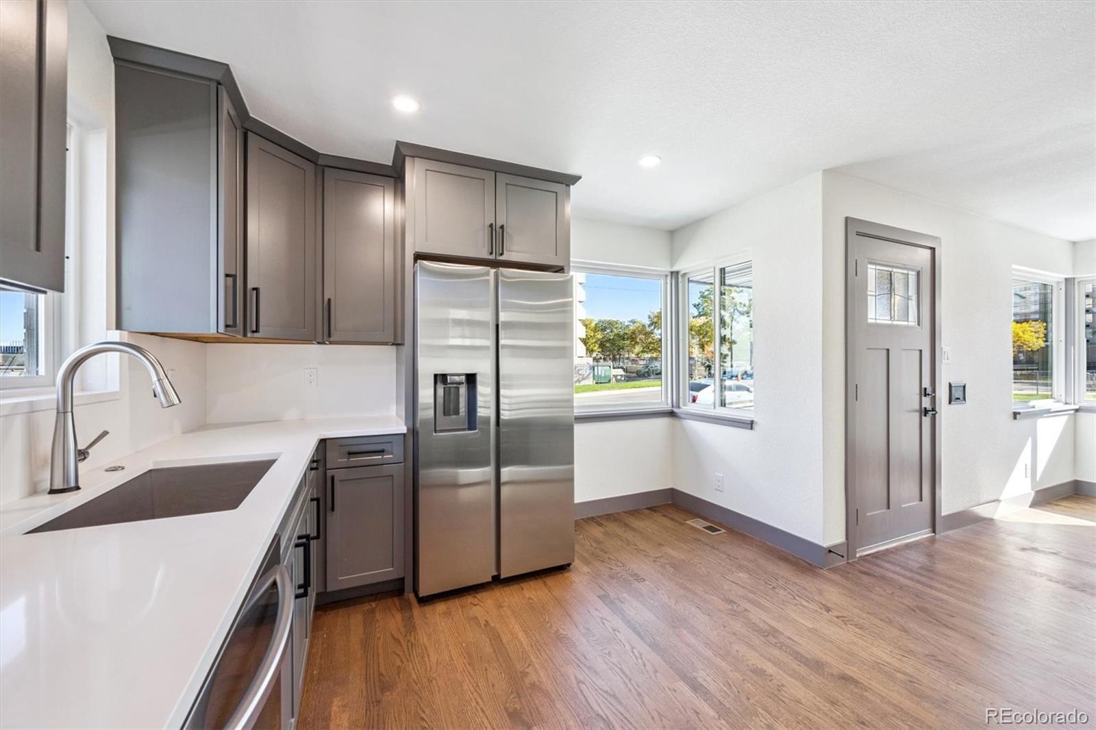 MLS Image #3 for 3325  poplar street,denver, Colorado