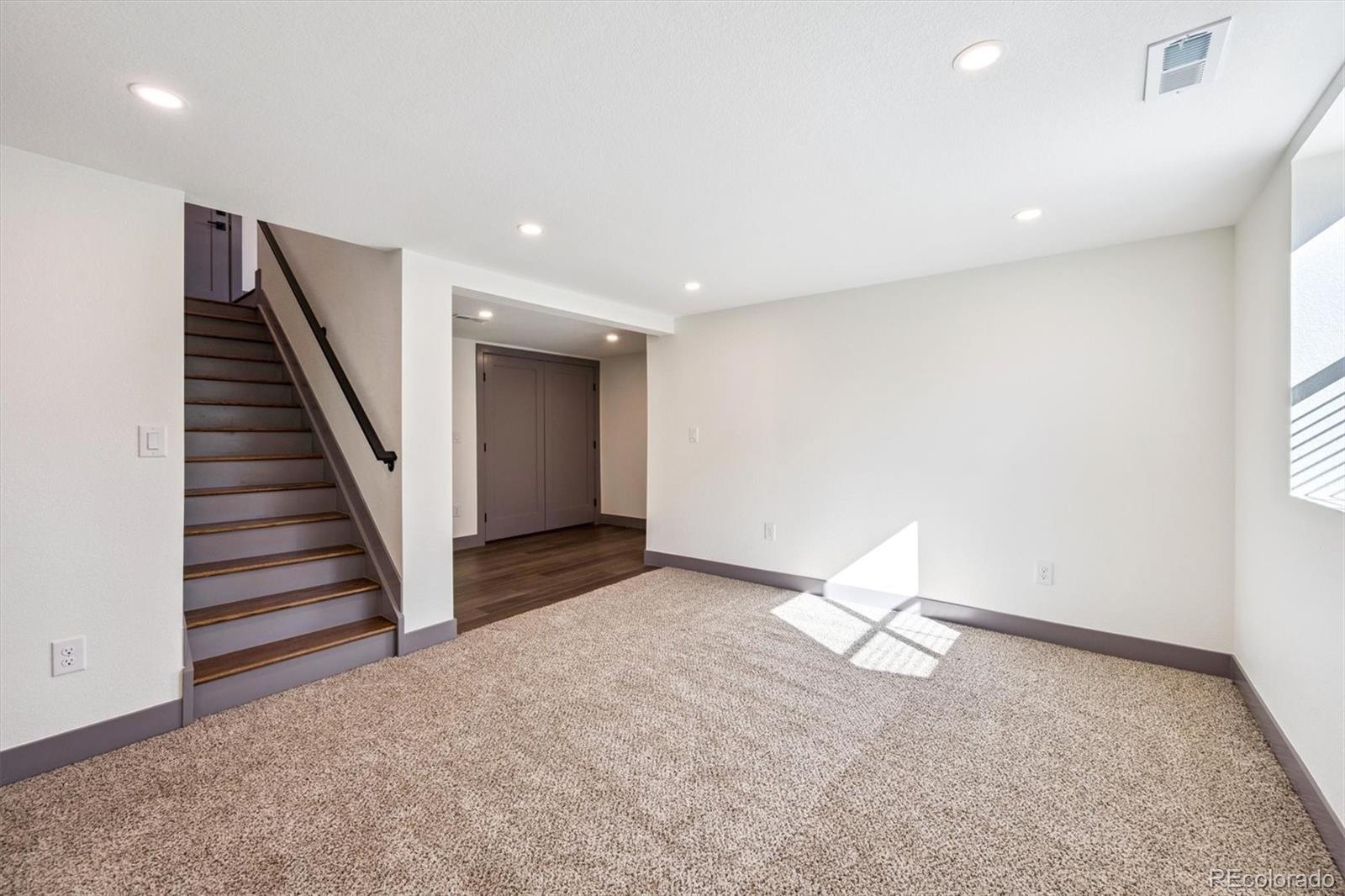 MLS Image #9 for 3325  poplar street,denver, Colorado