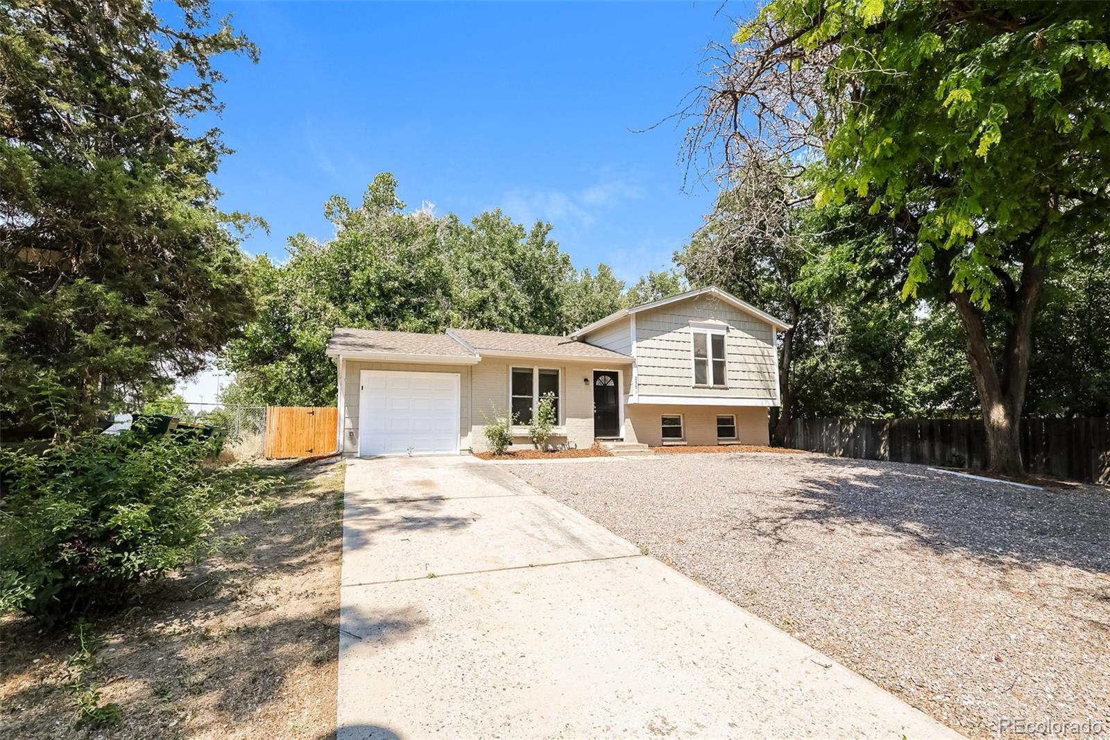 MLS Image #1 for 2551 s kittredge way,aurora, Colorado