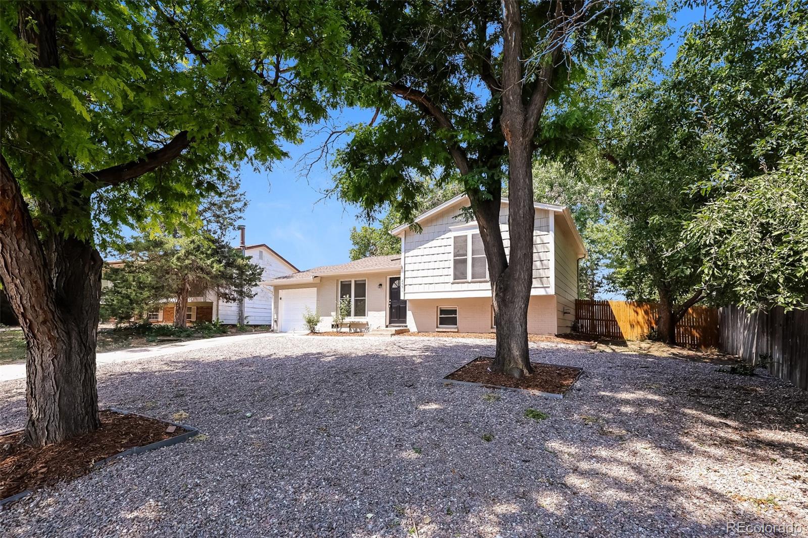 MLS Image #2 for 2551 s kittredge way,aurora, Colorado