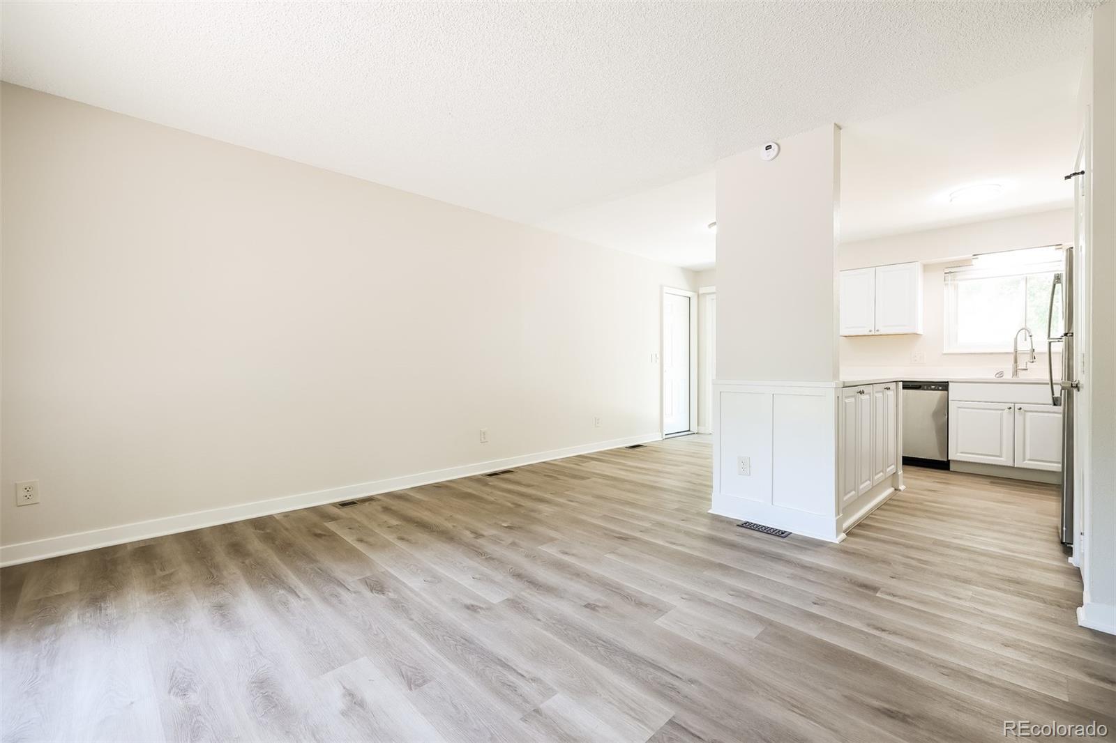 MLS Image #3 for 2551 s kittredge way,aurora, Colorado