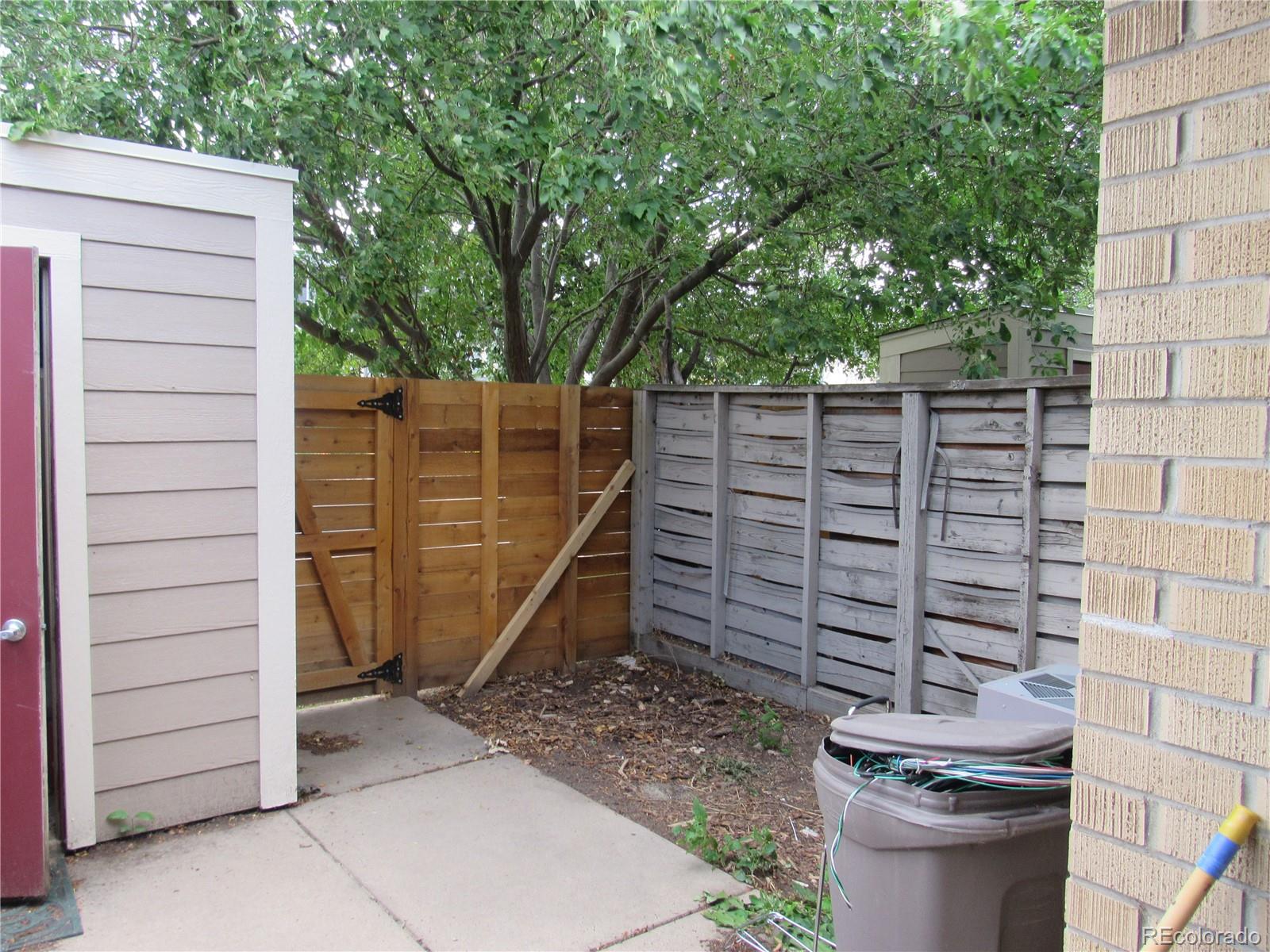 MLS Image #14 for 7018 e 1st place,denver, Colorado