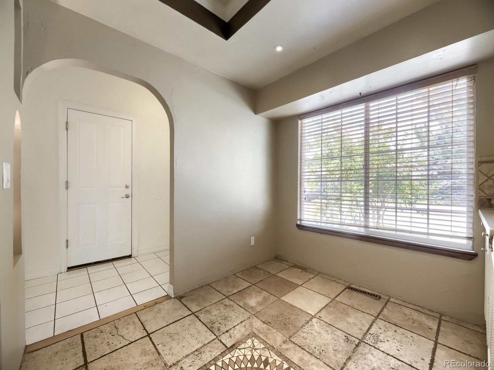MLS Image #10 for 11866  blacktail mountain,littleton, Colorado