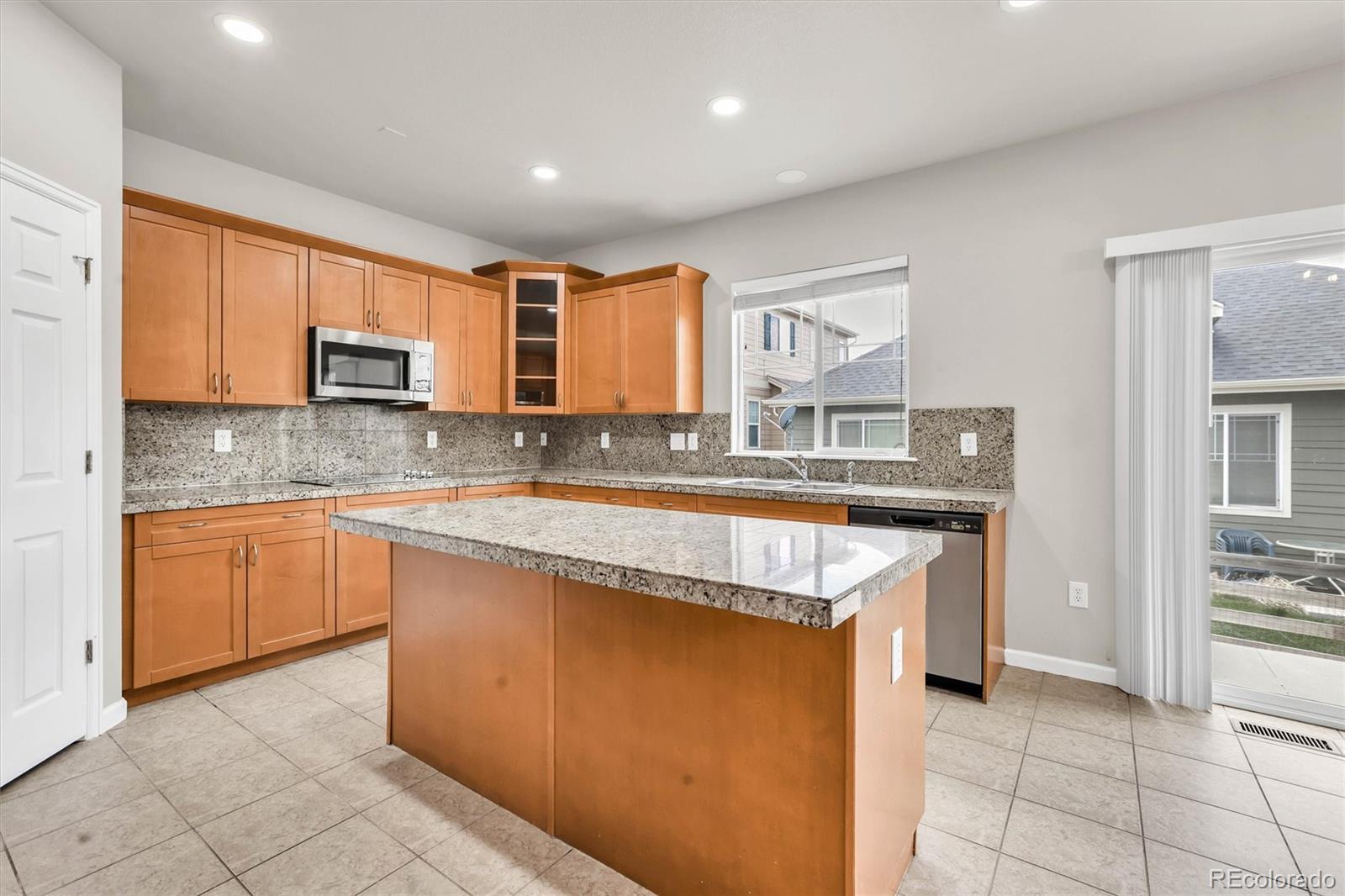 MLS Image #13 for 5023 s shawnee street,aurora, Colorado