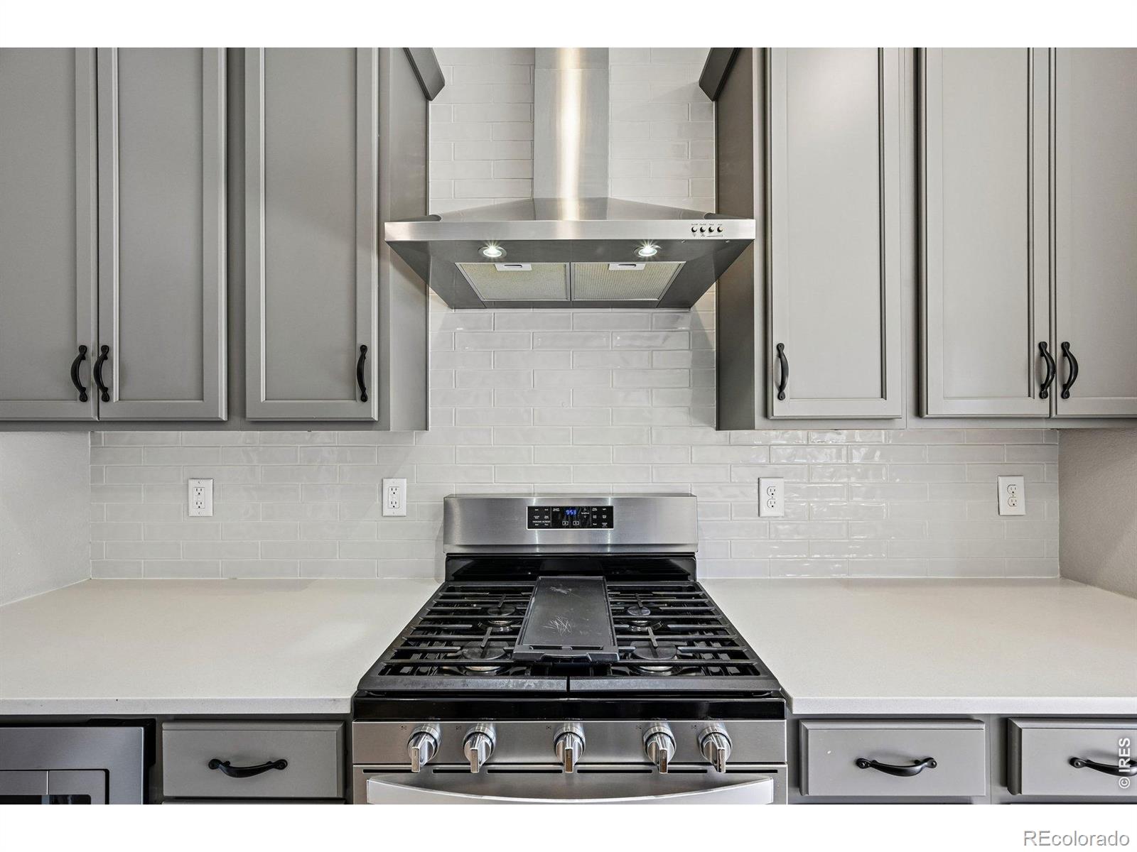 MLS Image #17 for 6896  canosa street,denver, Colorado