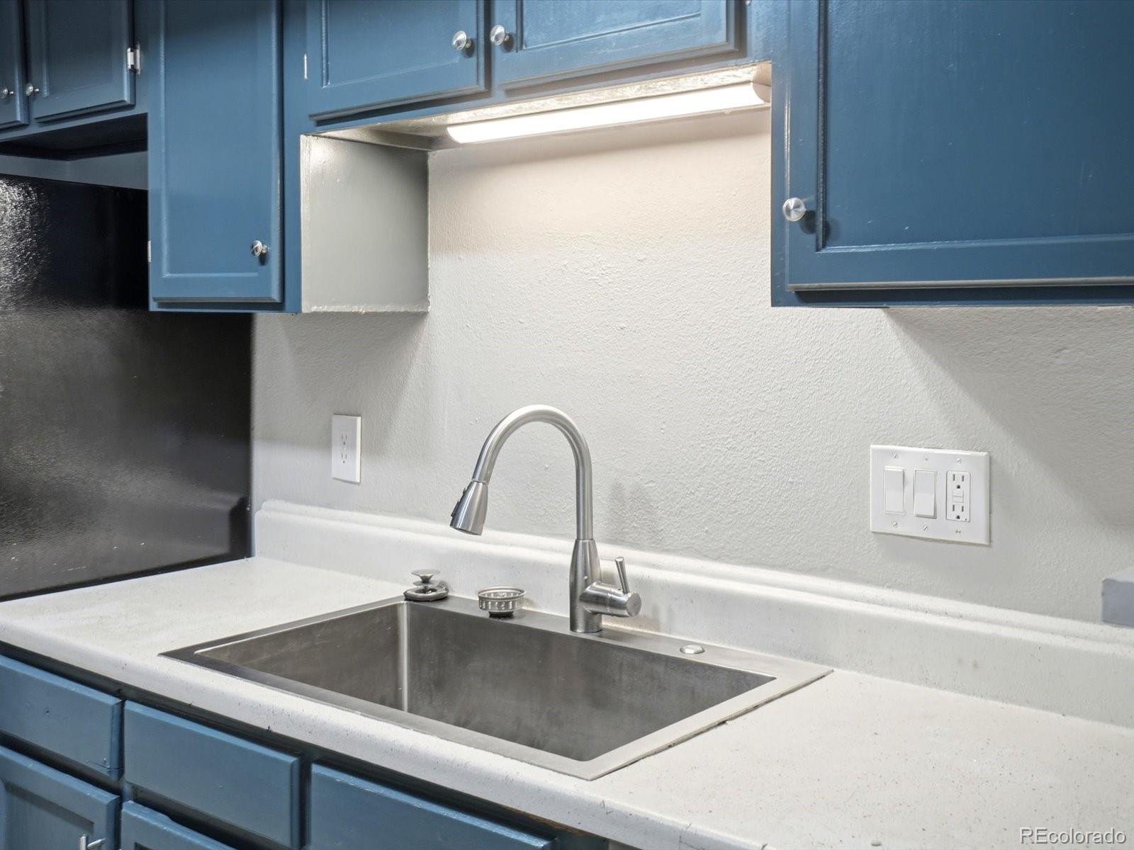 MLS Image #12 for 18195 e ohio avenue,aurora, Colorado