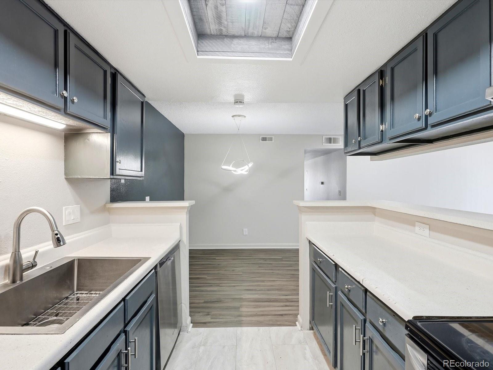 MLS Image #14 for 18195 e ohio avenue,aurora, Colorado