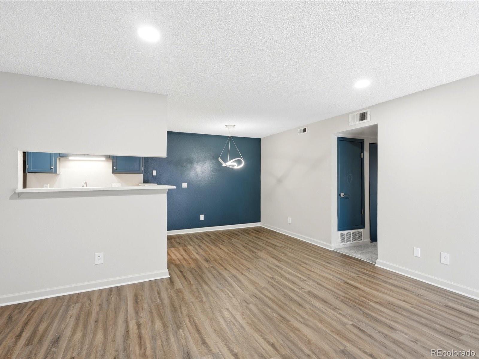 MLS Image #7 for 18195 e ohio avenue,aurora, Colorado