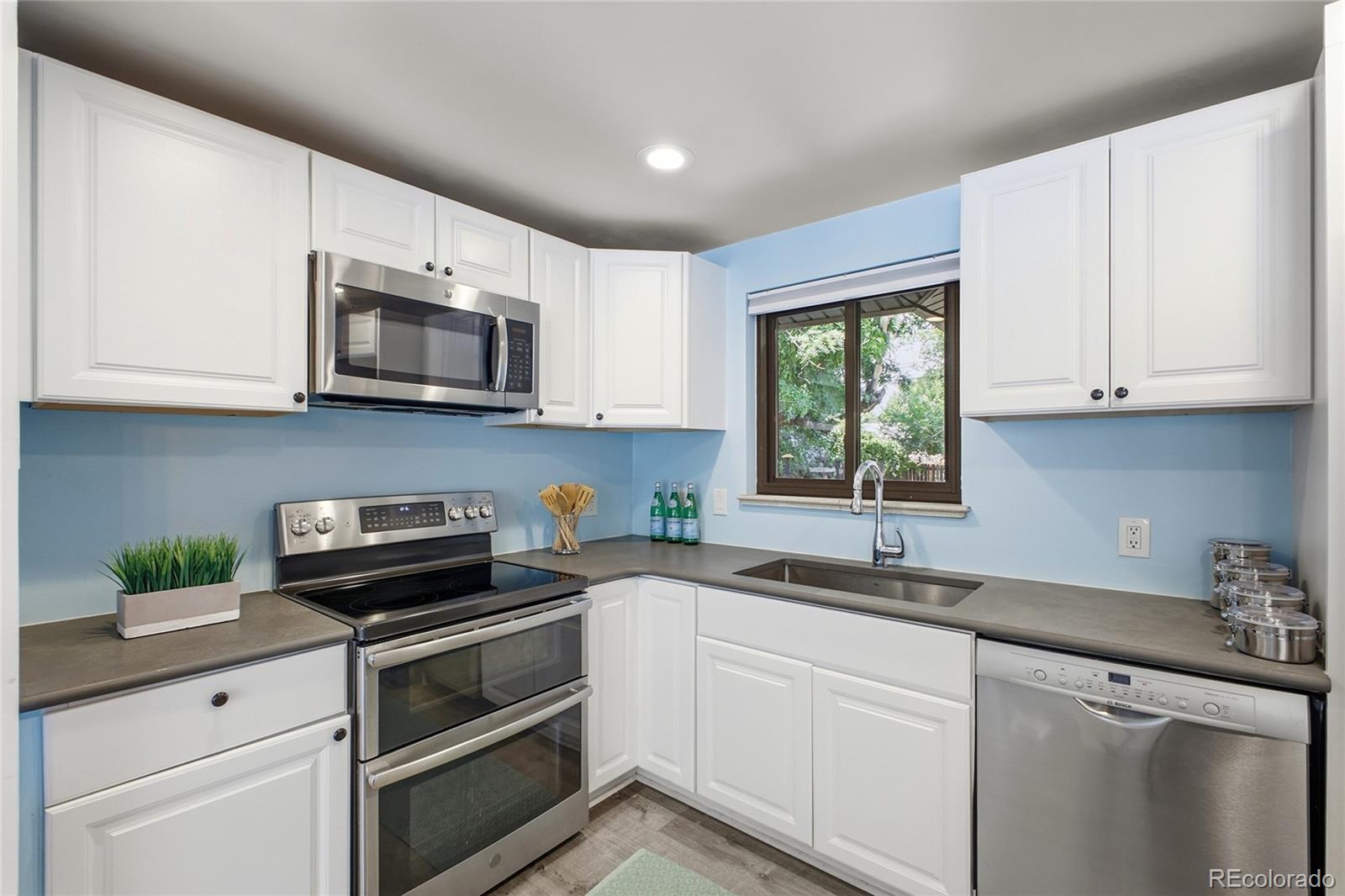 MLS Image #11 for 4660  estes street,wheat ridge, Colorado