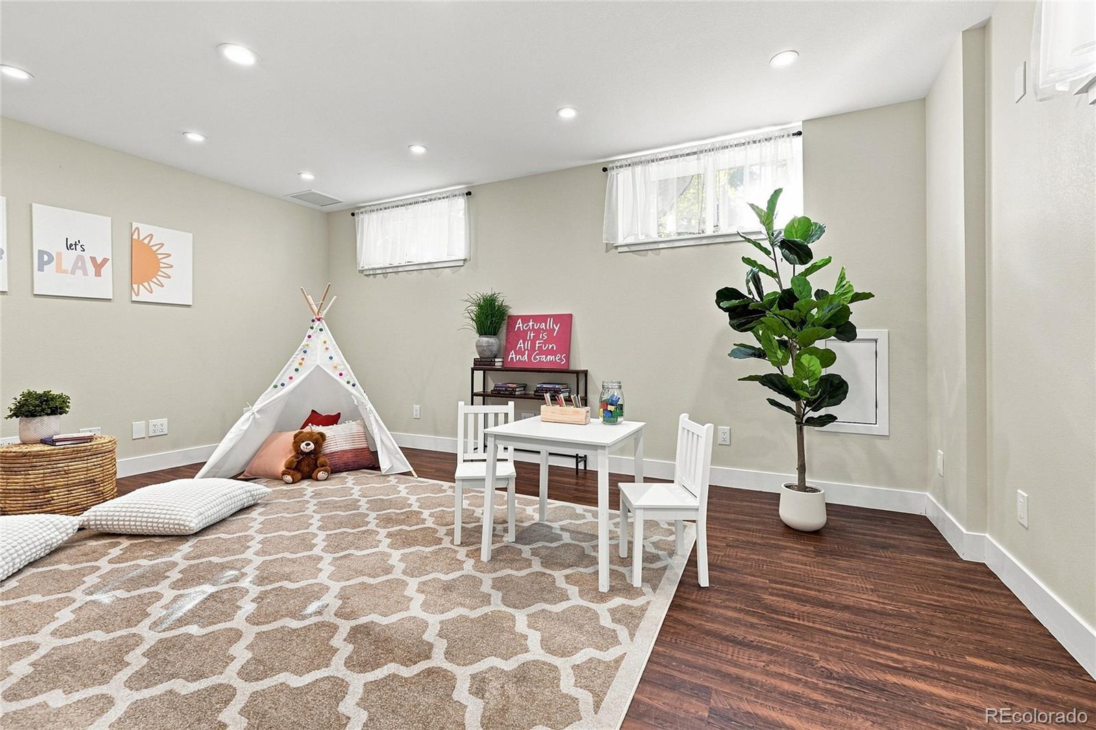 MLS Image #22 for 2386 s bellaire street,denver, Colorado