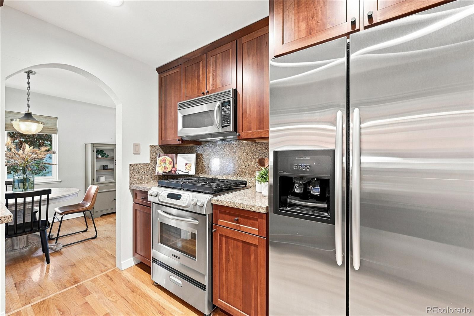 MLS Image #8 for 2386 s bellaire street,denver, Colorado